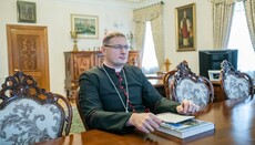 Υπ.Εξ. Ουκρανίας κάλεσε νούντσιο Βατικανού για λόγια του Πάπα για Ντούγκινα