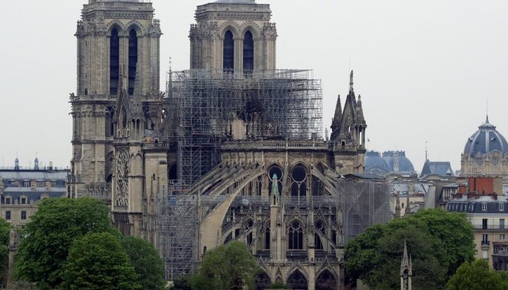 Собор Нотр-Дам у Парижі відкриють для богослужінь і туристів у 2024 році