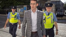 В Ірландії заарештували викладача, який порушив права учня-трансгендера