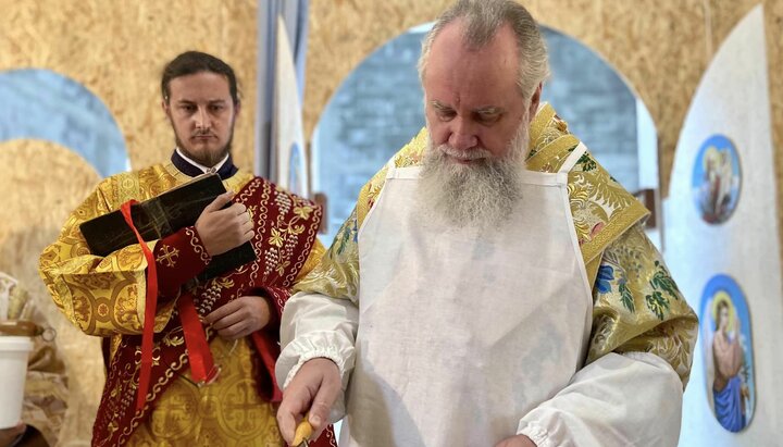 Митрополит Феодор освятив храм УПЦ у Берегові