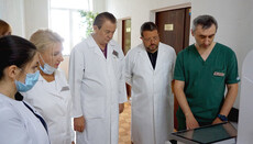 Фонд Вадима Новинского передал медоборудование клиникам 3 городов Украины