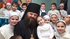 На митрополита Лонгина составили протокол за организацию крестного хода