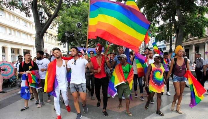 ЛГБТ-активисты на гей-параде а Гаване. Фото: Reuters / Scanpix / LETA