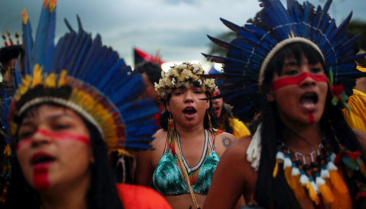 Представительницы коренных народов Амазонии. Фото: americamagazine
