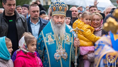 Предстоятель возглавил литургию в Покровском женском монастыре Киева