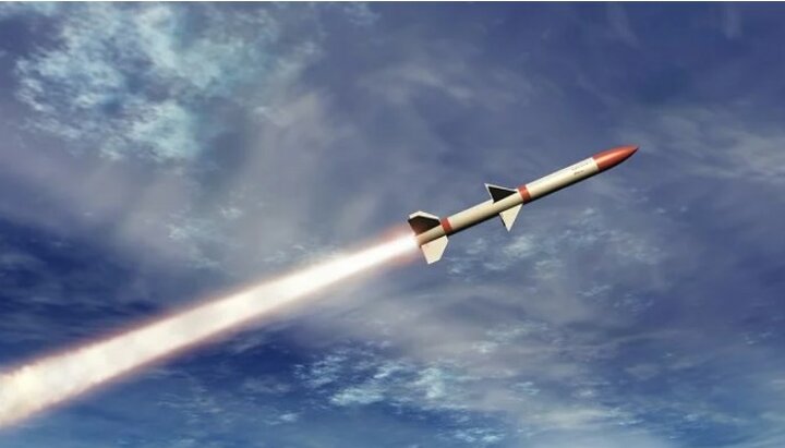 Ракета летит к цели. Фото: Depositphotos