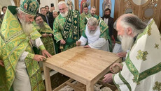 В Черновицкой епархии освятили храм, построенный взамен сожженного