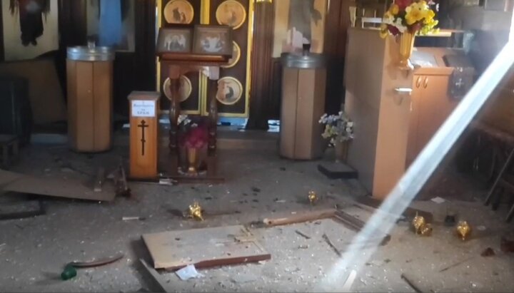Внутренние повреждения храма равноапостольной Нины в Донецке. Фото: пресс-служба Донецкой епархии 