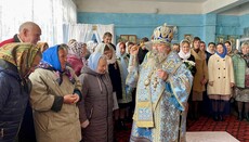 Митрополит Владимир посетил общину в Дулибах, пострадавшую от ПЦУ