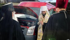 Митрополит Никодим передав автомобіль для військового шпиталю Житомира