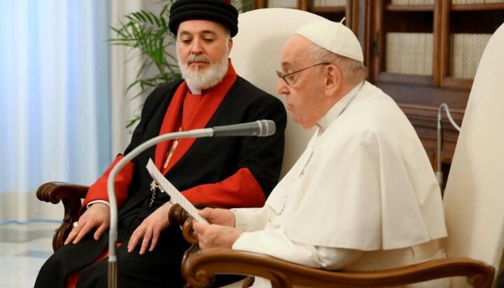 Συνάντηση του Πάπα και του επικεφαλής της Ασσυριακής Εκκλησίας της Ανατολής. Φωτογραφία: vaticannews
