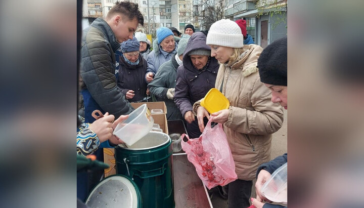 БФ «Фавор» допомагає незахищеним жителям Харкова. Фото: bf-favor.org