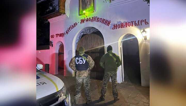 Обыски в монастыре в селе Драчино Мукачевской епархии. Фото: пресс-служба СБУ