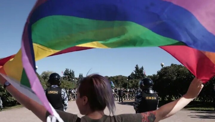 Στη Ρωσία τέθηκε σε ισχύ νόμος ολικής απαγόρευσης της προπαγάνδας ΛΟΑΤΚΙ. Φωτογραφία: Denis Vyshincky, TASS
