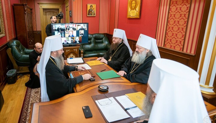 Συνεδρία της Ιεράς Συνόδου της UOC. Φωτογραφία: news.church.ua