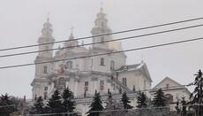 Тернопольский облсовет требует вернуть Почаевскую лавру в госсобственность