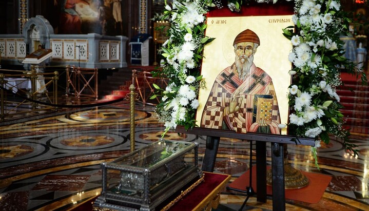 Икона святителя Спиридона Тримифунтского. Фото: foma.ru