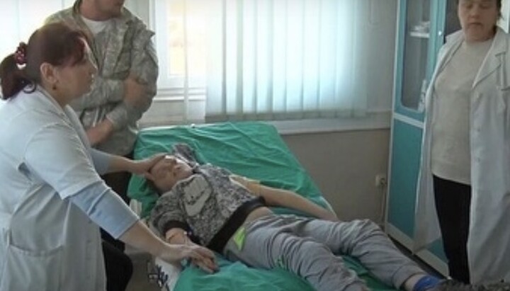 Поранений у Косові православний хлопчик-серб у лікарні. Фото: mitropolija.com