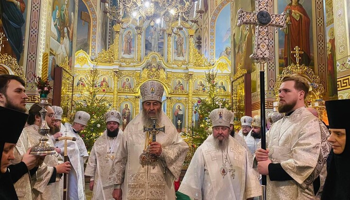 Божественна літургія у Зимненському монастирі. Фото: news.church.ua