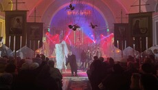Truskavets UGCC church stages a laser show with Putin in the altar
