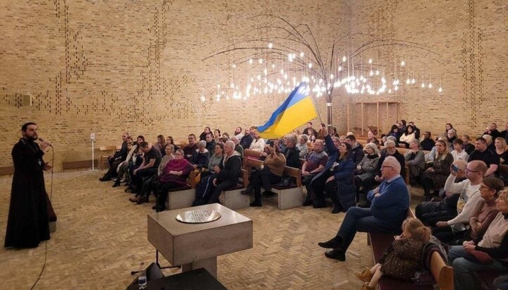 Протоиерей Александр Клименко выступил на благотворительных концертах в Западной Европе. Фото: vzcz.church.ua 