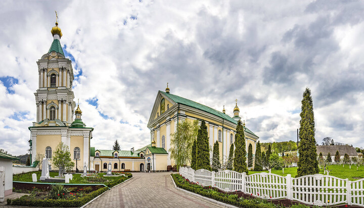 ნათლისღების სახელობის მონასტერი კრემენეცკში. ფოტო: monasteries.org.ua