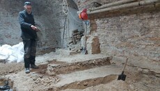 Археологи показали находки из подземных ходов Софийского собора