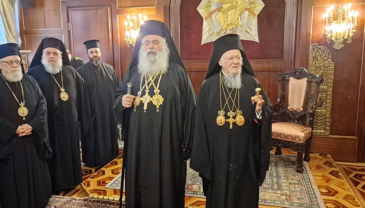 Patriarch Bartholomew and Archbishop George. Photo: fosfanariou.gr