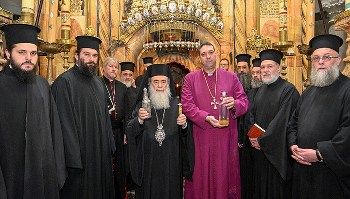 პატრიარქი თეოფილე და ინგლისელი მთავარეპისკოპოსი იერუსალიმში ხოსამ ნაუმი. ფოტო: royal.uk