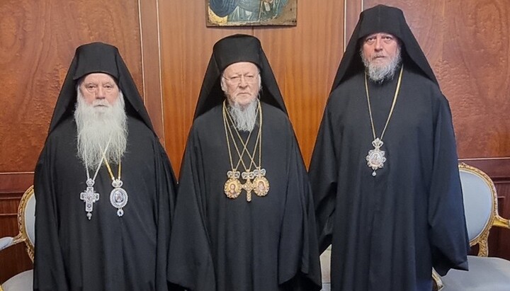 Εκπρόσωποι της Αρχιεπισκοπής Αχρίδος σε συνάντηση με τον αρχηγό του Φαναρίου. Φωτογραφία: romfea.gr
