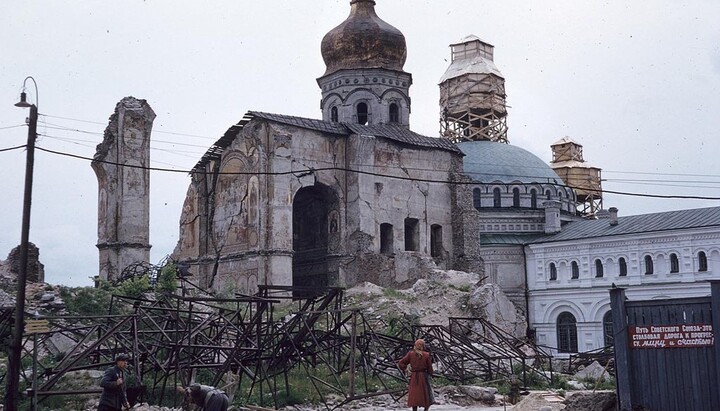 Ερείπια του Καθεδρικού Ναού Κοιμήσεως της Θεοτόκου της Λαύρας των Σπηλαίων του Κιέβου. Φωτογραφία: alexandrtrofimov.ru