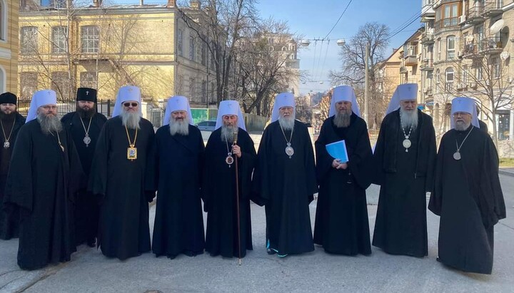 Membrii Sfântului Sinod al Bisericii Ortodoxe Ucrainene. Imagine: Pagina de Facebook a Mitropolitului Antonie