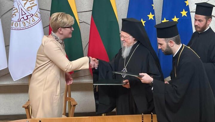 Премьер-министр Литвы Ингрида Шимоните и патриарх Варфоломей. Фото: fosfanariou.gr