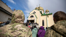 Η OCU «προσευχήθηκε» στην Αγία Τράπεζα του καταληφθέντα καθεδρικού ναού Ιβάνο-Φρανκίβσκ