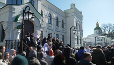 Media: Western embassies urge authorities to prevent violence in Lavra 