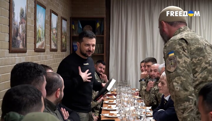 Зеленський на зустрічі з військовими мусульманами. Фото: m.xabar.uz