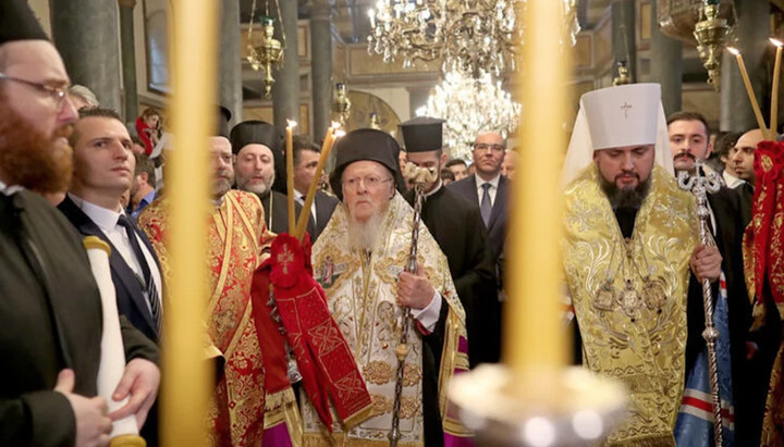 Patriarhul Constantinipolului Bartolomeu și Dumenko. Imagine: nv.ua