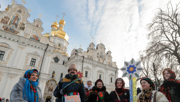 Віруючі Болгарії в Лаврі. Фото: БГНЕС