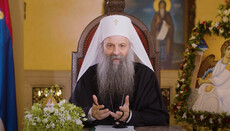 Патриарх Сербский Порфирий призвал верующих к молитве за УПЦ