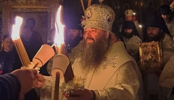Slujba Învierii la Mănăstirea Banceni. Imagine: Pagina de Instagram a mănăstirii