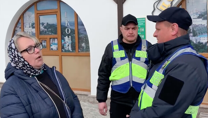 Dialogue between a believer of the UOC and a policeman. Photo: screenshot t.me/pravoslavie
