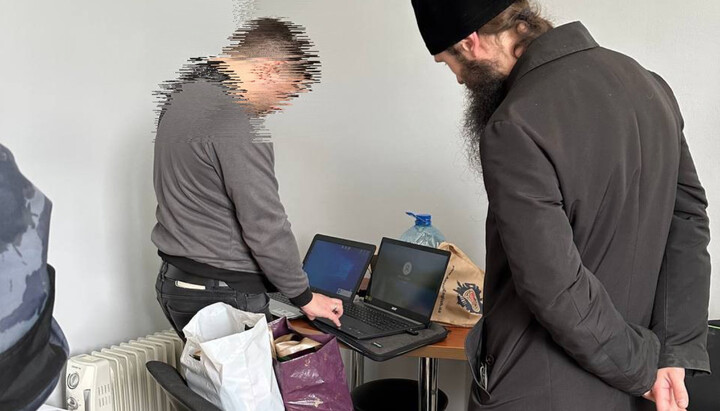 СБУ перевіряє техніку у мешканців монастиря. Фото: t.me/kozakTv1