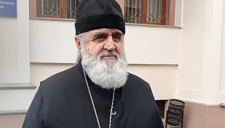 Rector of the UOC Cathedral of the Holy Cross in Uzhhorod, Archpriest Dimitriy Sydor. Photo: a video screenshot of the cathedral's Telegram channel