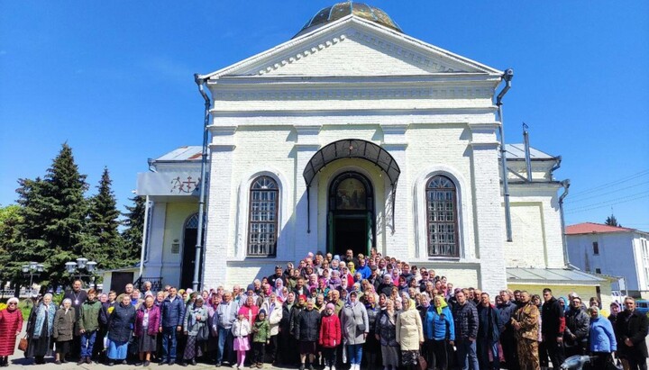The community of the Assumption Church of the UOC, Korop. Photo: orthodox.cn.ua
