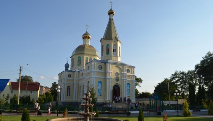 Покровський кафедральний собор у Сарнах. Фото: sarny.church.ua