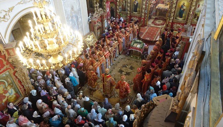 Соборная литургия в Мгарском монастыре. Фото: пресс-служба Полтавской епархии