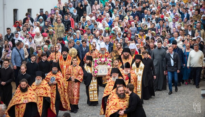 Блаженнейший возглавил литургию в Лавре в день памяти преподобного Феодосия