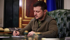 Zelenskyy signs law on moving Victory Day over Nazism to May 8