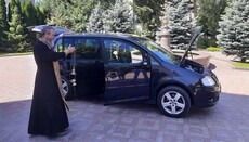 Парафіяни Благовіщенського храму УПЦ у Кропивницькому передали автівку ЗСУ
