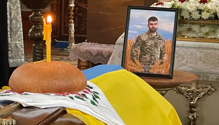 The son of a UOC priest, military doctor Oleksandr Prokopchuk, died saving wounded soldiers. Photo: sarny.church.ua